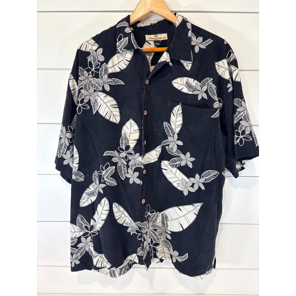 Tommy Bahama Shirt Mens Large Black White Silk Hawaiian Floral Button Up Camp